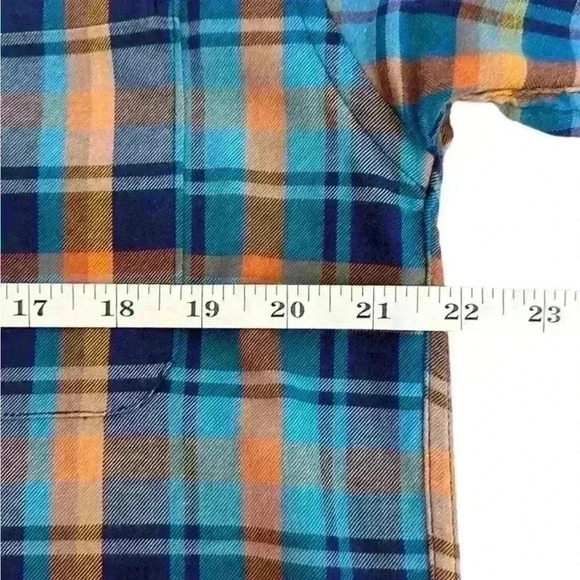 Men’s Viyella Wool and Cotton Plaid Long Sleeve Button Down - Size Medium - Picture 10 of 12